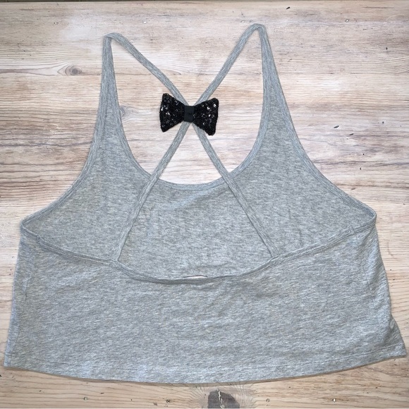 NWOT Victoria’s Secret Gray Strappy Graphic Crop Top - Picture 7 of 14